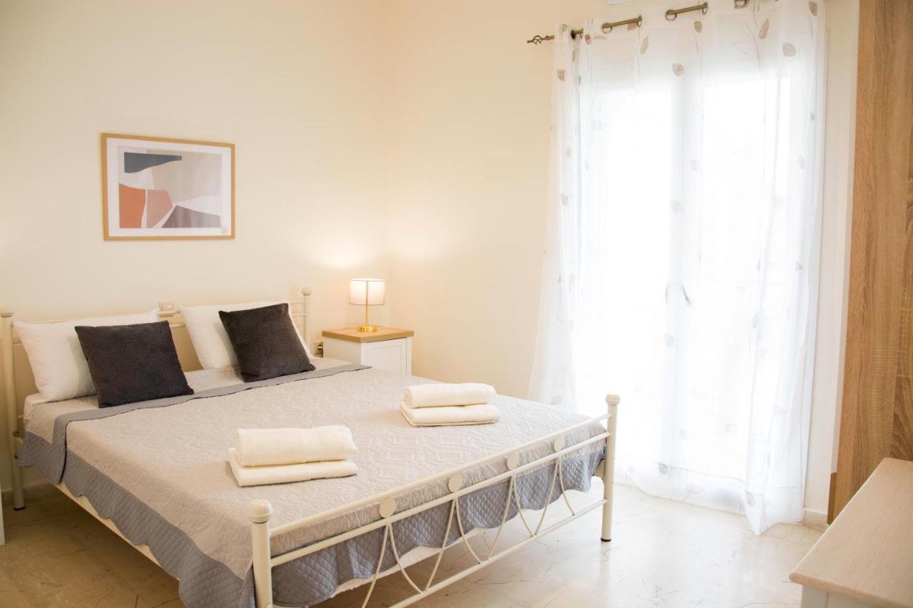 Aurelia Seaside Apartment Kávos Buitenkant foto